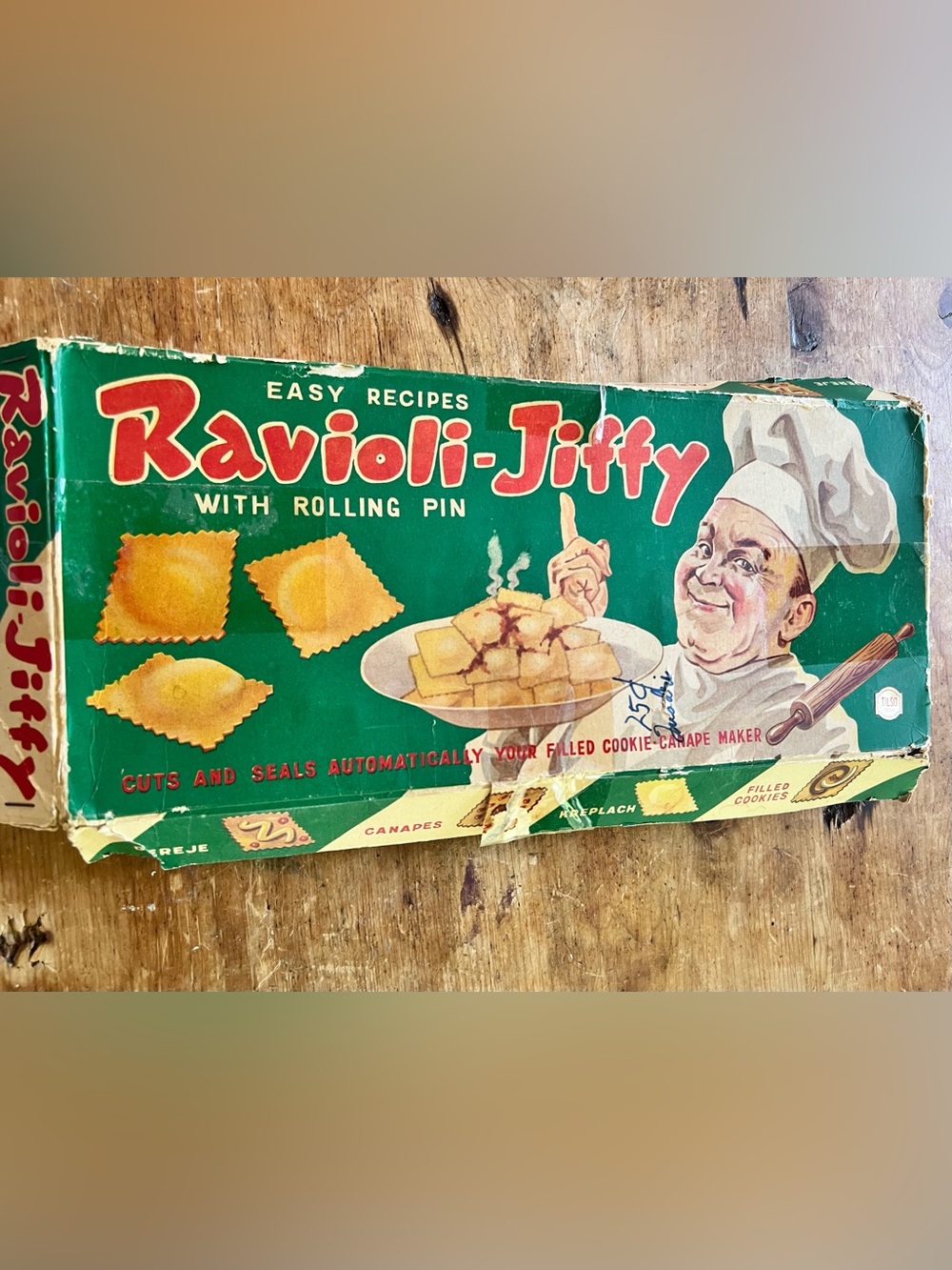 vintage TILSO "Ravioli-Jiffy" kitchen tool set from the 1940s-50’s with orig box